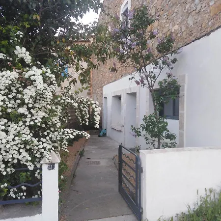 Maison A Avec Piscine Frühstückspension