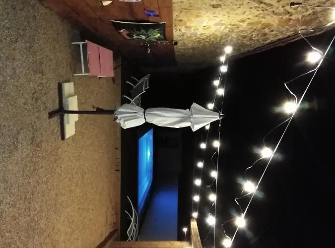 Frühstückspension Maison A Avec Piscine