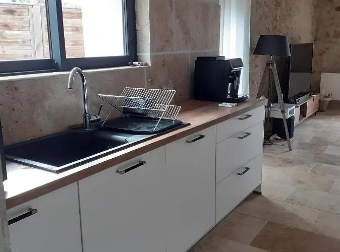 Frühstückspension Maison A Avec Piscine